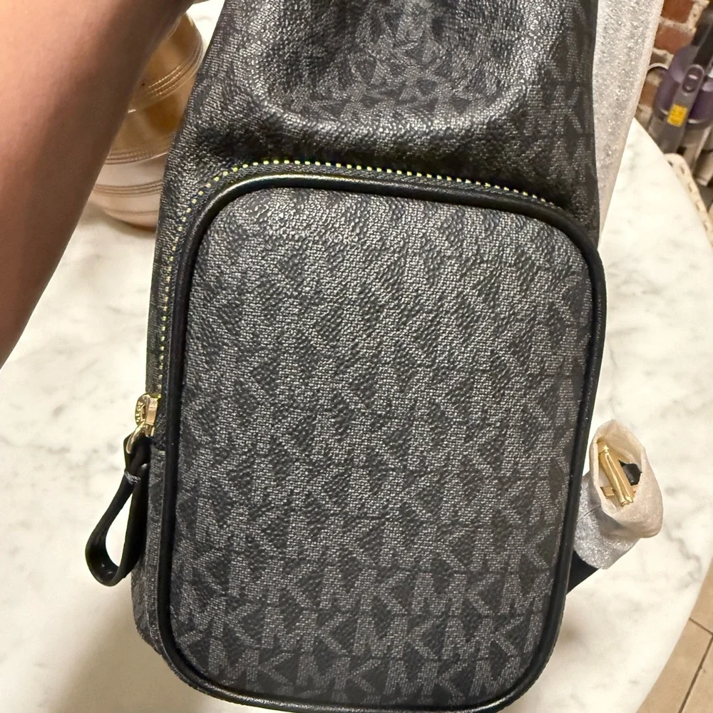 Michael Kors Jet Set Backpack Black MK Signature Gold Hardware New - Picture 10 of 11